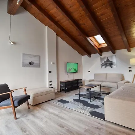 Bella Camelia - Di Apartment San Siro (Lombardy)